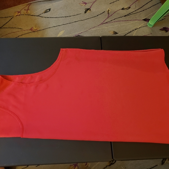 Red Cami - Picture 2 of 4